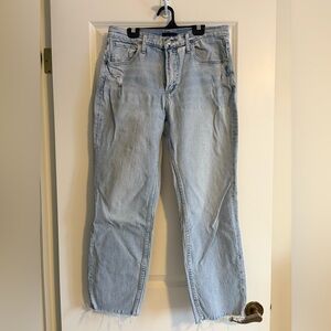 Silver Jeans Light Wash Women’s Straight leg Ankle Length